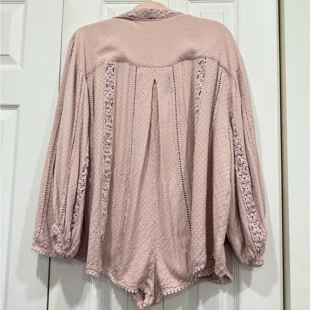 Free People Mean it Romper oversized crochet deep V-neck dusty rose size XS - Picture 8 of 14